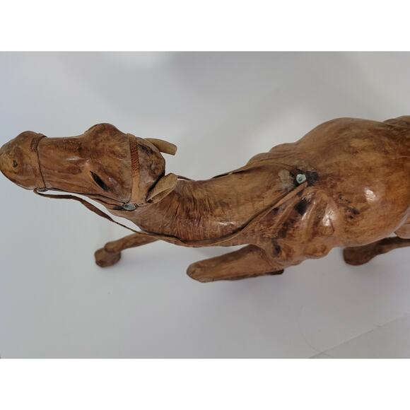 Vtg Kneeling Leather Covered Large Camel 15" Long Down Position Reins Realistic - Picture 5 of 10